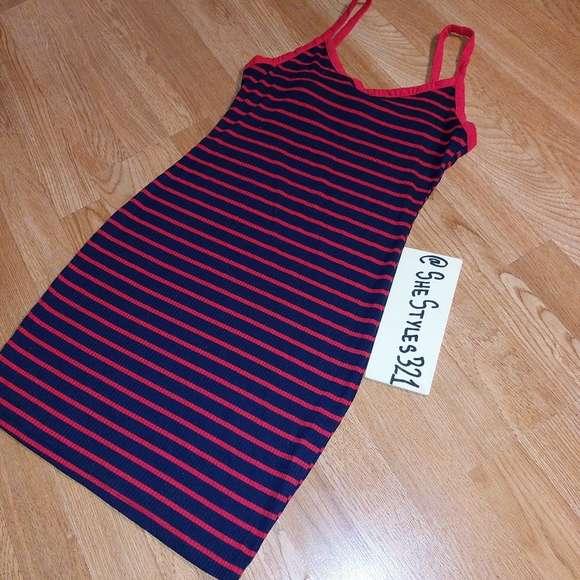 Stripped Dress - Picture 2 of 4